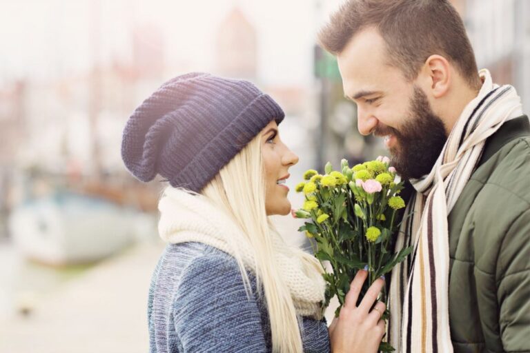 How to Make Someone Fall in Love with You: A Comprehensive Guide to Building Meaningful Connections